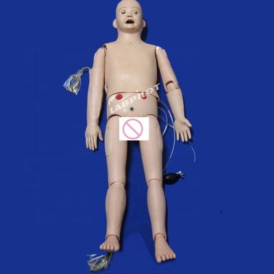 Vollfunktionale Katheterisierung und Auskultation mit 5-jähriger Kindermannequin